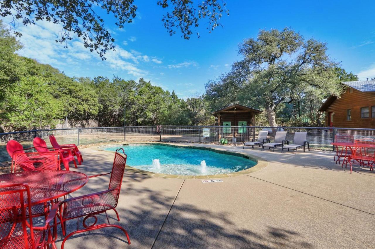 Wimberley Log Cabins Resort And Suites- Unit 6 Bagian luar foto